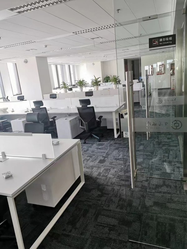 Comfortable Mesh Fabric Office Chair Customised For Modern Office Or Computer