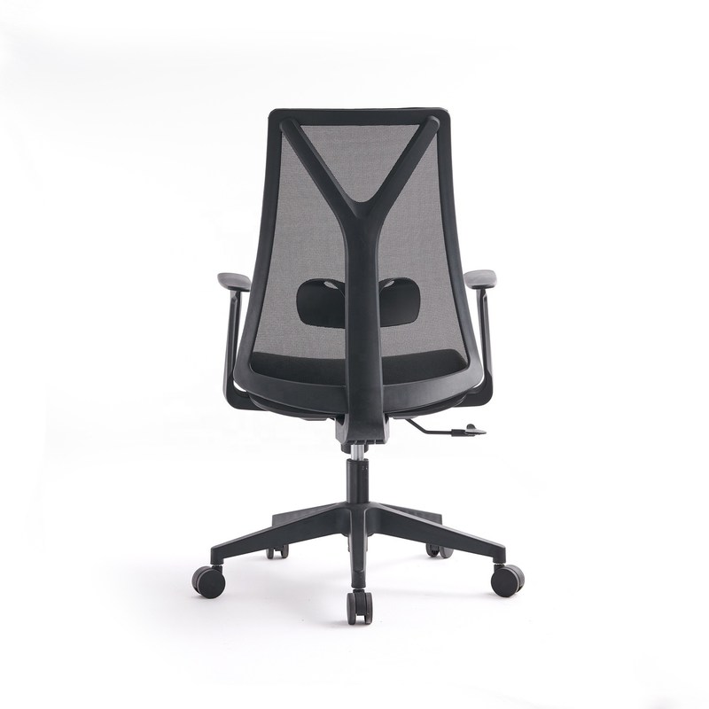 Metal Type Luxury Office Chair With Lumbar Support And Revolving Design