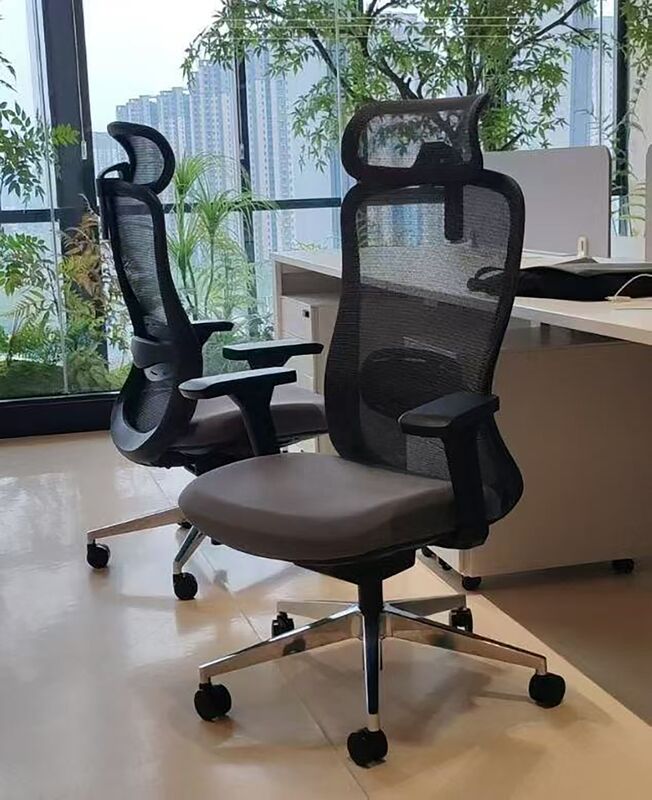 Foshan Luxury Office Revolving Executive Chair 4D Armrest Adjustable Back Comfortable Chair Cushion Ergonomic Mesh Office Chair
