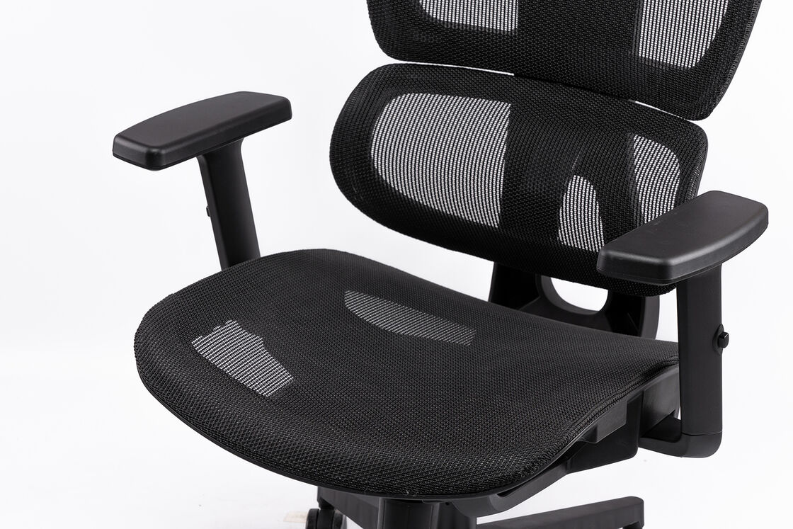 Эргономичное офисное кресло для руководителя с регулируемой поясничной поддержкой, дышащей сетчатой спинкой и удобным сиденьем для длительной работы