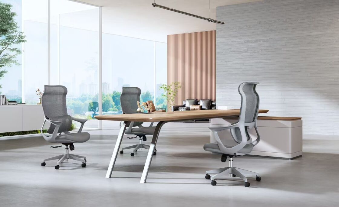 Регулируемый высотой компьютерный стул с эргономичным дизайном, вращающейся базой и прочными материалами PP для комфорта офиса